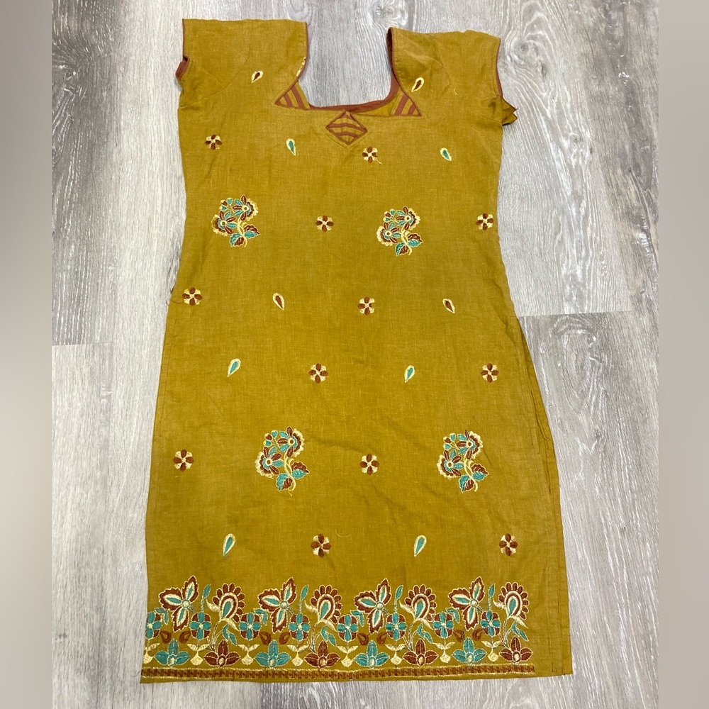 Embroidered Indian Slit Top